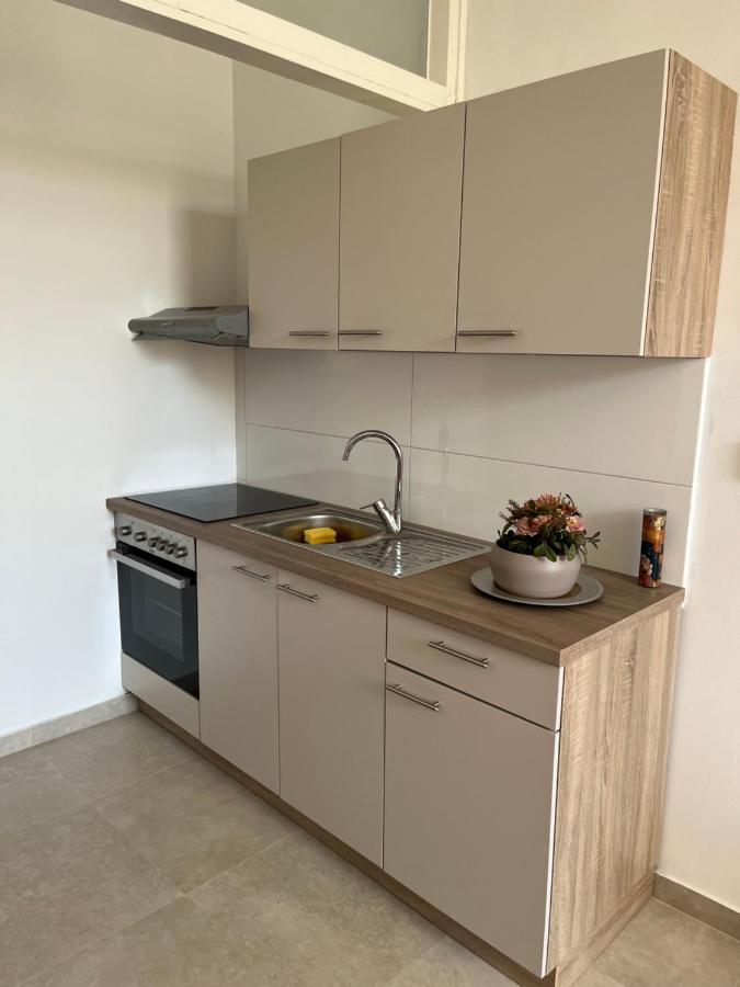 Apartment Kairos Трогір Екстер'єр фото